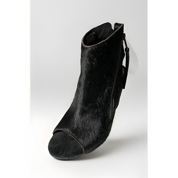 Diba True Heels Black Cowhide, Peep Toes Slingback Stacked Heel Womens Size 6 - Picture 1 of 6